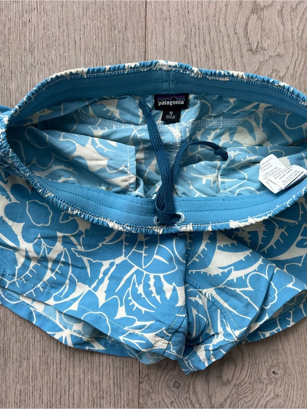 Patagonia Kids Size XL 14 Blue Floral Swim Shorts Baggies
